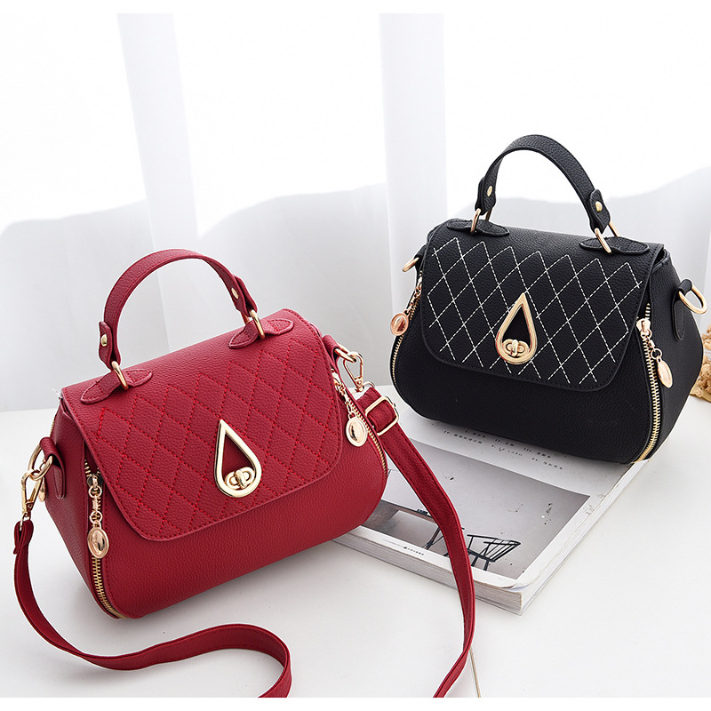 Messenger embroidered packet fashion bag for women