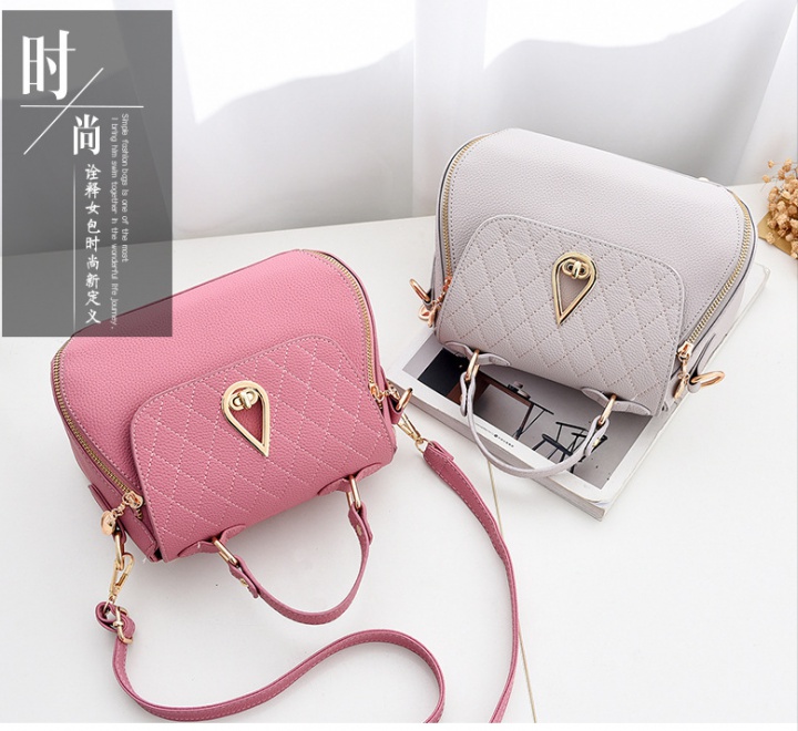 Messenger embroidered packet fashion bag for women