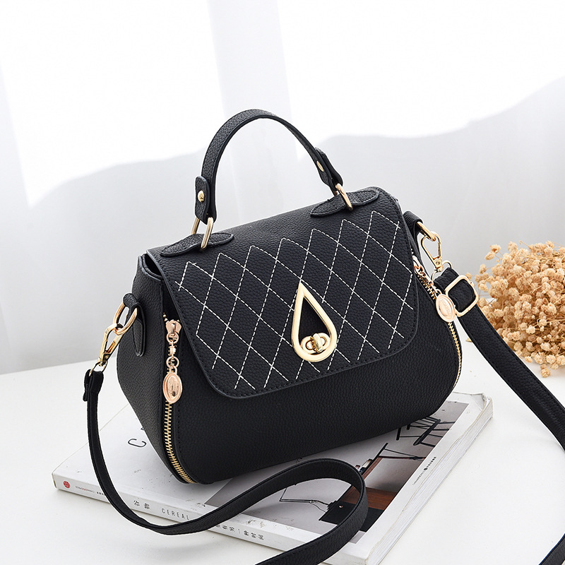 Messenger embroidered packet fashion bag for women